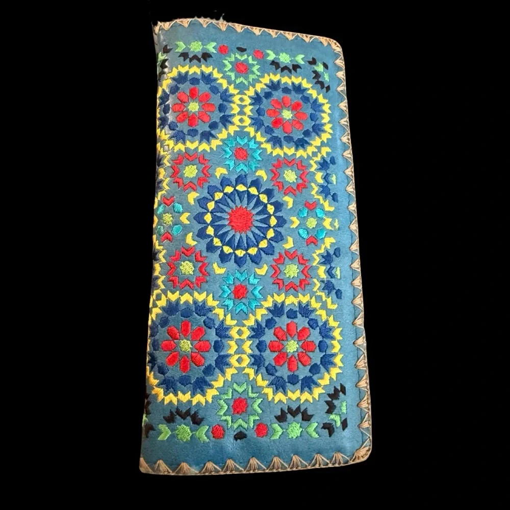 Festival Vibes Women’s‎ Blue Yellow Embroidered Vegan Wallet